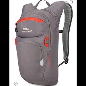 🔥HIGH SIERRA Hydration Pack 2L🎒💦